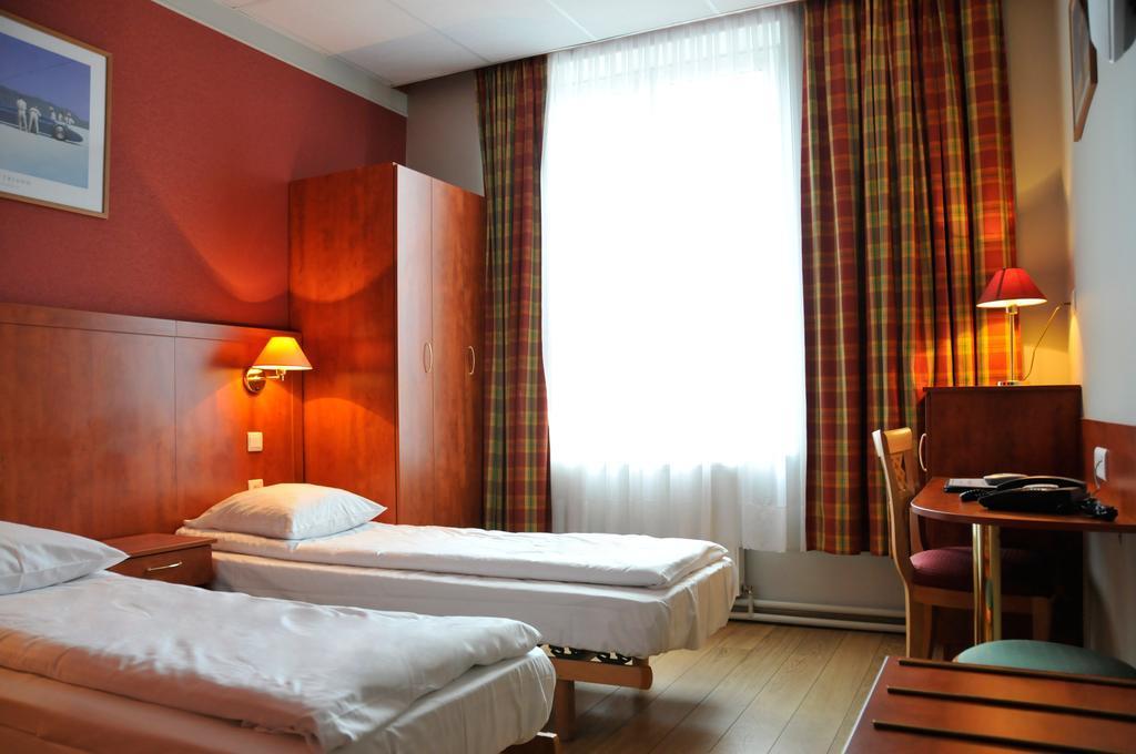 Hotel De L'Univers Liège Zewnętrze zdjęcie